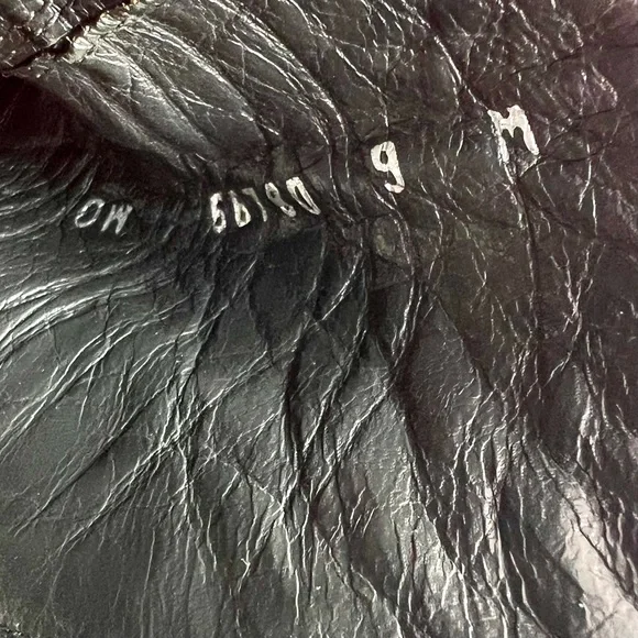 Stuart Weitzman / Pull-On, Chelsea Ankle Boots / Women’s Size 9 - Picture 9 of 12